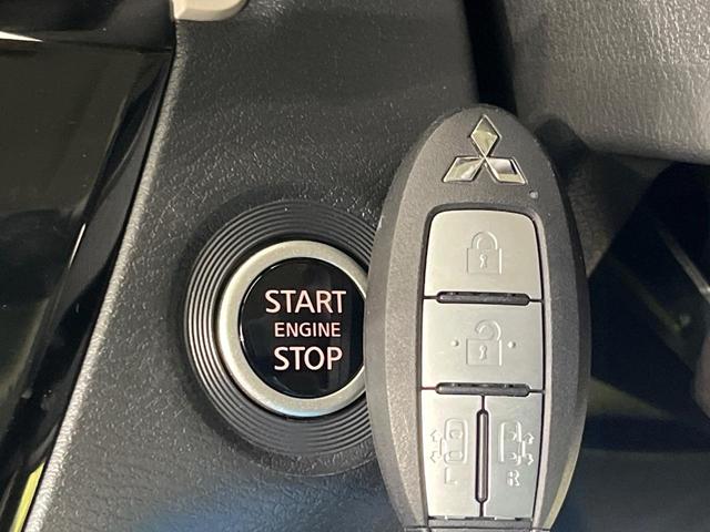 デリカミニ G プレミアム 届出済未使用車 両側電動ドア 衝突被害軽減システム 前席シートヒーター コーナーセンサー LEDヘッド&フォグ ハーフレザー オートエアコン オートライト スマートキー 電動格納ミラー(7枚目)