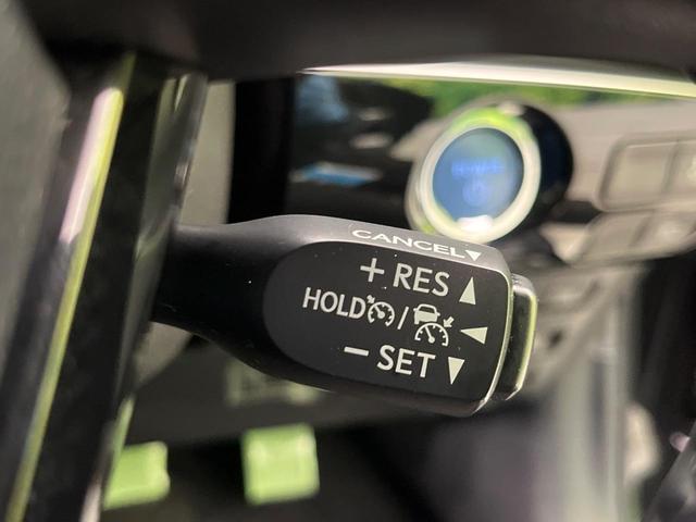 プリウス S 純正ナビ バックカメラ セーフティセンス 禁煙車 コーナーセンサー スマートキー LEDヘッド ビルトインETC オートハイビーム 車線逸脱警報 オートライト オートエアコン パワーウィンドウ(5枚目)