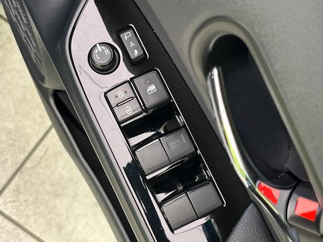 プリウス S 純正ナビ バックカメラ セーフティセンス 禁煙車 コーナーセンサー スマートキー LEDヘッド ビルトインETC オートハイビーム 車線逸脱警報 オートライト オートエアコン パワーウィンドウ(27枚目)