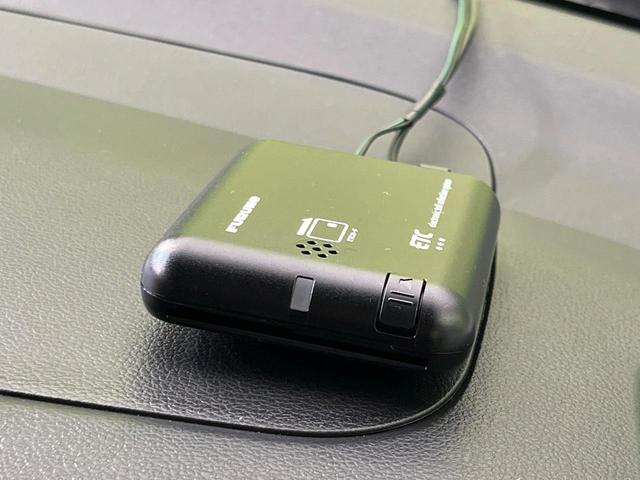 【ＥＴＣ】高速道路の料金所をストレスなく通過！話題のスポットやサービスエリアに多い「スマートＩＣ」利用時は必須のアイテムです。当店でセットアップを実施、ご納車当日からすぐにご利用いただけます！