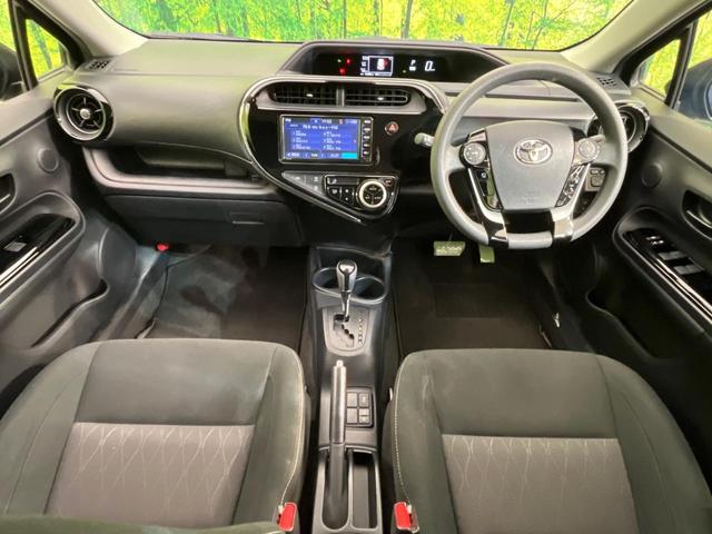 アクア Ｓスタイルブラック　純正ナビ　全周囲カメラ　セーフティセンス　禁煙車　コーナーセンサー　ＬＥＤヘッドライト　Ｂｌｕｅｔｏｏｔｈ再生　オートエアコン　オートライト　スマートキー　電動格納ミラー　プライバシーガラス（2枚目）