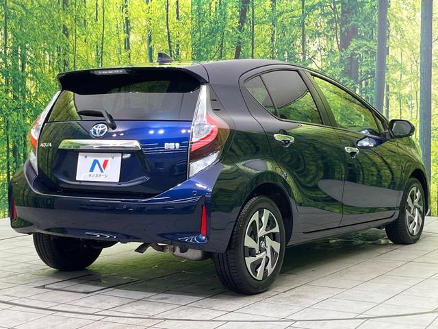 アクア Ｓスタイルブラック　純正ナビ　全周囲カメラ　セーフティセンス　禁煙車　コーナーセンサー　ＬＥＤヘッドライト　Ｂｌｕｅｔｏｏｔｈ再生　オートエアコン　オートライト　スマートキー　電動格納ミラー　プライバシーガラス（17枚目）