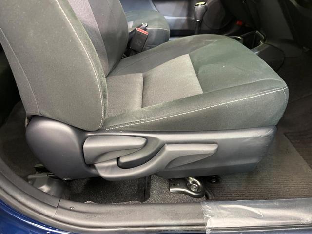 アクア Ｓスタイルブラック　純正ナビ　全周囲カメラ　セーフティセンス　禁煙車　コーナーセンサー　ＬＥＤヘッドライト　Ｂｌｕｅｔｏｏｔｈ再生　オートエアコン　オートライト　スマートキー　電動格納ミラー　プライバシーガラス（28枚目）