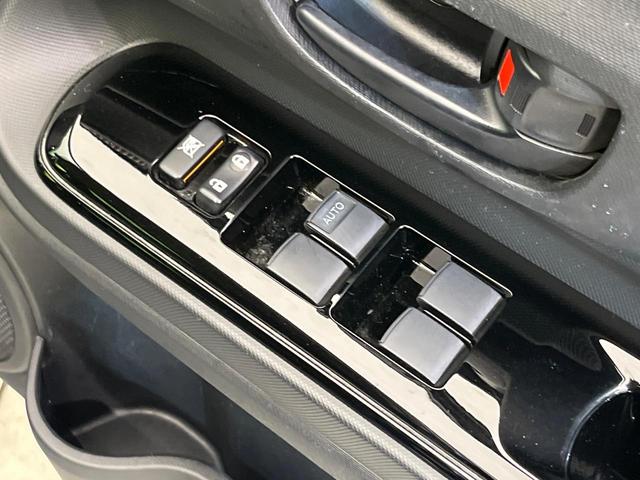 アクア Ｓスタイルブラック　純正ナビ　全周囲カメラ　セーフティセンス　禁煙車　コーナーセンサー　ＬＥＤヘッドライト　Ｂｌｕｅｔｏｏｔｈ再生　オートエアコン　オートライト　スマートキー　電動格納ミラー　プライバシーガラス（40枚目）