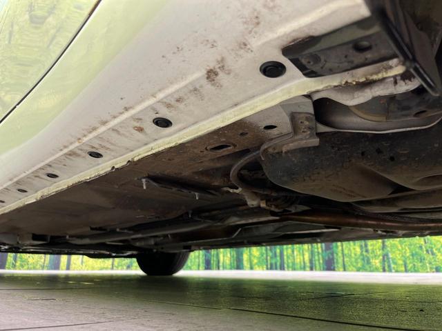 ノート Ｘ　ＤＩＧ－Ｓ　純正ナビ　全周囲カメラ　エマージェンシーブレーキ　禁煙車　ＥＴＣ　コーナーセンサー　オートエアコン　オートライト　スマートキー　電動格納ミラー　アイドリングストップ　地デジ　ドアバイザー（22枚目）