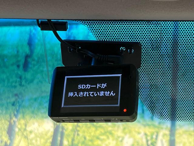 ポルテ Ｆ　アラモード　ドゥ　純正ナビ　バックカメラ　禁煙車　電動スライドドア　ドラレコ　スマートキー　オートエアコン　Ｂｌｕｅｔｏｏｔｈ再生　フルセグ　フォグライト　アイドリングストップ　盗難防止システム　ドアバイザー（7枚目）