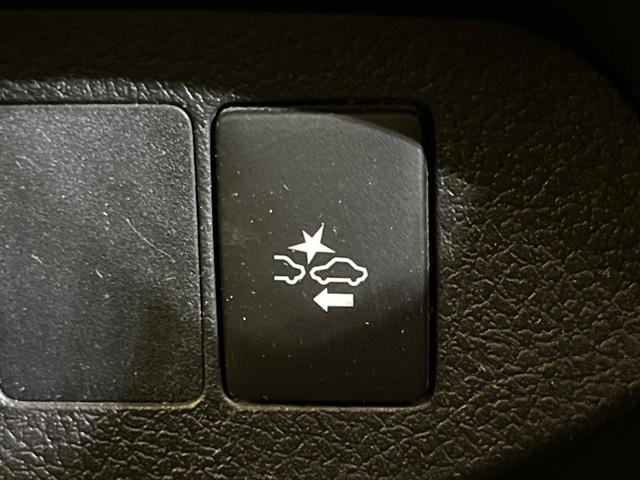 ヴィッツ ハイブリッドF セーフティーエディションII 純正ナビ バックカメラ セーフティセンス 禁煙車 コーナーセンサー LEDヘッド ETC オートハイビーム オートライト オートエアコン スマートキー Bluetooth再生 フルセグ(5枚目)