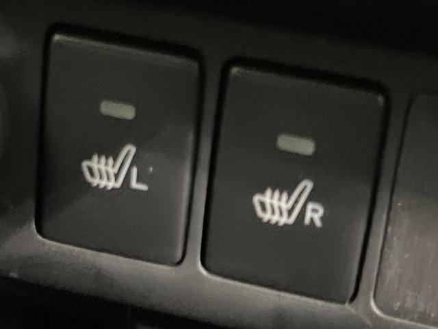 ルーミー カスタムＧ－Ｔ　ターボ　登録済未使用車　純正９型ディスプレイオーディオ　両側電動ドア　全周囲カメラ　衝突被害軽減システム　レーダークルーズ　ＬＥＤヘッド　シートヒーター　純正１５インチアルミ　オートハイビーム（7枚目）