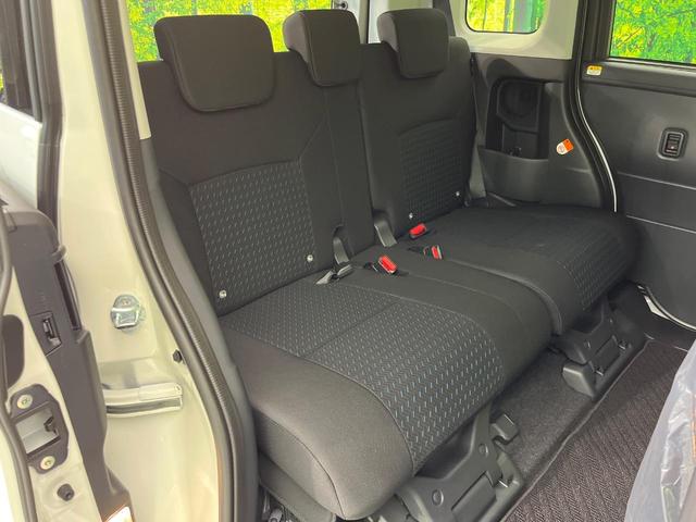 ルーミー カスタムＧ－Ｔ　ターボ　登録済未使用車　純正９型ディスプレイオーディオ　両側電動ドア　全周囲カメラ　衝突被害軽減システム　レーダークルーズ　ＬＥＤヘッド　シートヒーター　純正１５インチアルミ　オートハイビーム（9枚目）