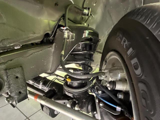 ジムニー ＸＣ　届出済未使用車　衝突被害軽減システム　スマートキー　ＬＥＤヘッド　シートヒーター　クルーズコントロール　純正１６インチアルミ　オートハイビーム　オートライト　オートエアコン　ファブリックシート（20枚目）