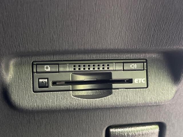 プリウス Ｓ　ＳＤナビ　バックカメラ　禁煙車　ＨＩＤヘッドライト　ＥＴＣ　オートエアコン　オートライト　スマートキー　電動格納ミラー　Ｂｌｕｅｔｏｏｔｈ再生　ＣＤ／ＤＶＤ再生　地デジ　プライバシーガラス（7枚目）