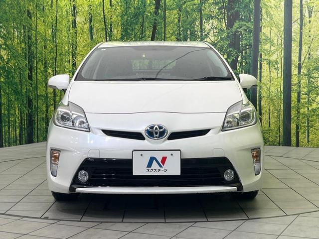 プリウス Ｓ　ＳＤナビ　バックカメラ　禁煙車　ＨＩＤヘッドライト　ＥＴＣ　オートエアコン　オートライト　スマートキー　電動格納ミラー　Ｂｌｕｅｔｏｏｔｈ再生　ＣＤ／ＤＶＤ再生　地デジ　プライバシーガラス（14枚目）