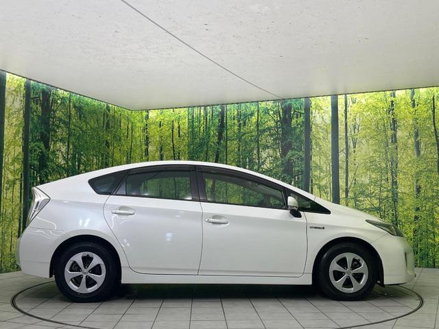 プリウス Ｓ　ＳＤナビ　バックカメラ　禁煙車　ＨＩＤヘッドライト　ＥＴＣ　オートエアコン　オートライト　スマートキー　電動格納ミラー　Ｂｌｕｅｔｏｏｔｈ再生　ＣＤ／ＤＶＤ再生　地デジ　プライバシーガラス（47枚目）