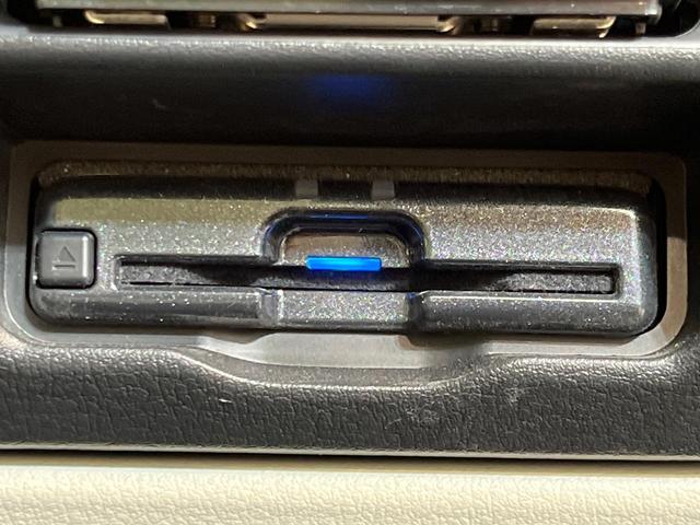 ＣＸ－６０ ＸＤ－ハイブリッド　エクスクルーシブモダン　４ＷＤ　サンルーフ　純正１２型ナビ　全周囲カメラ　スマートシティブレーキサポート　レーダークルーズ　禁煙車　電動リアゲート　レザーシート　シートベンチレーション　ステアリングヒーター　ＥＴＣ　ドラレコ（26枚目）