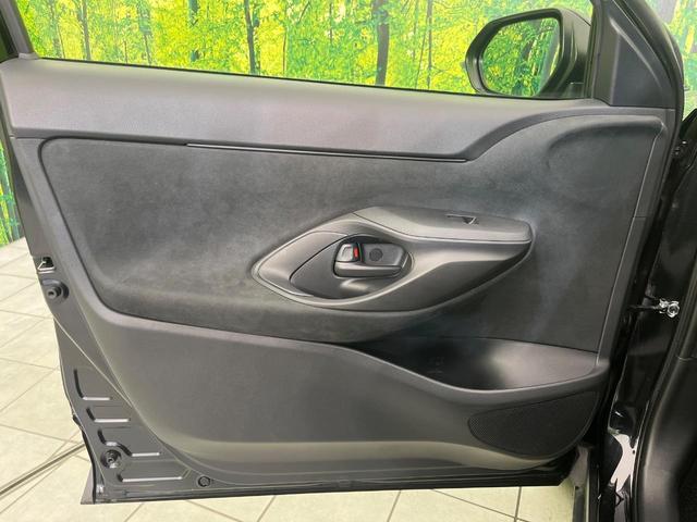 ヤリスクロス X SDナビ バックカメラ セーフティセンス レーダークルーズ 禁煙車 ETC ドラレコ Bluetooth再生 コーナーセンサー オートエアコン オートライト スマートキー 電動格納ミラー(33枚目)