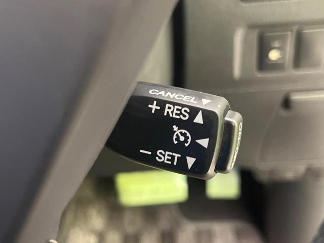 アルファード ２４０Ｓ　タイプゴールド　後席モニター　純正８型ナビ　バックカメラ　禁煙車　両側電動スライドドア　電動リアゲート　ハーフレザーシート　ＥＴＣ　ドラレコ　Ｂｌｕｅｔｏｏｔｈ再生　デュアルエアコン　ＨＩＤヘッドライト　フルセグ（7枚目）