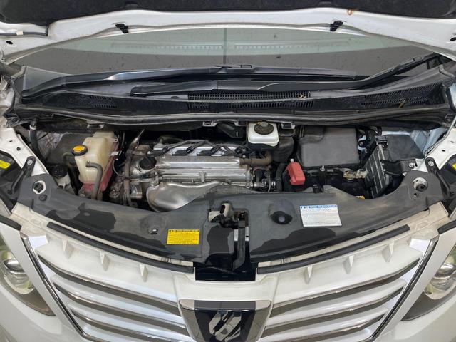 アルファード ２４０Ｓ　タイプゴールド　後席モニター　純正８型ナビ　バックカメラ　禁煙車　両側電動スライドドア　電動リアゲート　ハーフレザーシート　ＥＴＣ　ドラレコ　Ｂｌｕｅｔｏｏｔｈ再生　デュアルエアコン　ＨＩＤヘッドライト　フルセグ（18枚目）