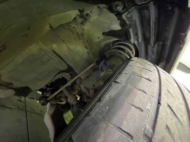 アルファード ２４０Ｓ　タイプゴールド　後席モニター　純正８型ナビ　バックカメラ　禁煙車　両側電動スライドドア　電動リアゲート　ハーフレザーシート　ＥＴＣ　ドラレコ　Ｂｌｕｅｔｏｏｔｈ再生　デュアルエアコン　ＨＩＤヘッドライト　フルセグ（20枚目）