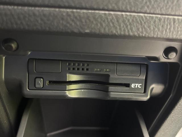 アルファード ２４０Ｓ　タイプゴールド　後席モニター　純正８型ナビ　バックカメラ　禁煙車　両側電動スライドドア　電動リアゲート　ハーフレザーシート　ＥＴＣ　ドラレコ　Ｂｌｕｅｔｏｏｔｈ再生　デュアルエアコン　ＨＩＤヘッドライト　フルセグ（25枚目）