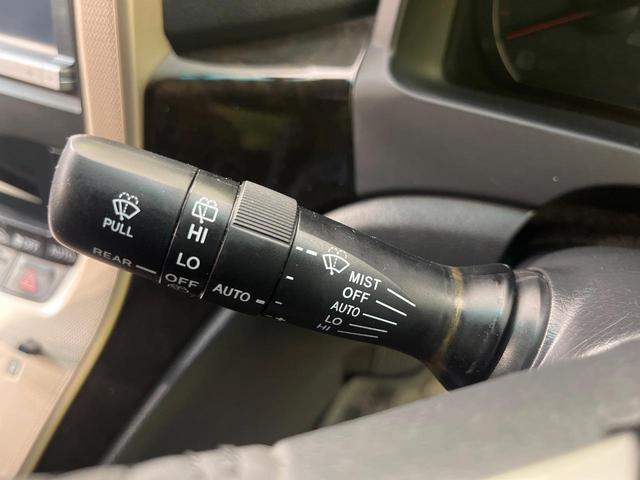 アルファード ２４０Ｓ　タイプゴールド　後席モニター　純正８型ナビ　バックカメラ　禁煙車　両側電動スライドドア　電動リアゲート　ハーフレザーシート　ＥＴＣ　ドラレコ　Ｂｌｕｅｔｏｏｔｈ再生　デュアルエアコン　ＨＩＤヘッドライト　フルセグ（42枚目）