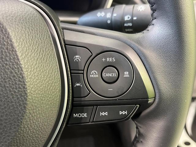 カローラクロス ハイブリッド Z パノラマルーフ 純正10型ナビ 全周囲カメラ チームメイト セーフティセンス レーダークルーズ 禁煙車 ブラインドスポットモニター パワーバックドア 前席シートヒーター LEDヘッド&フォグ ETC(5枚目)