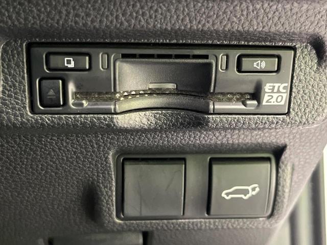 カローラクロス ハイブリッド Z パノラマルーフ 純正10型ナビ 全周囲カメラ チームメイト セーフティセンス レーダークルーズ 禁煙車 ブラインドスポットモニター パワーバックドア 前席シートヒーター LEDヘッド&フォグ ETC(26枚目)