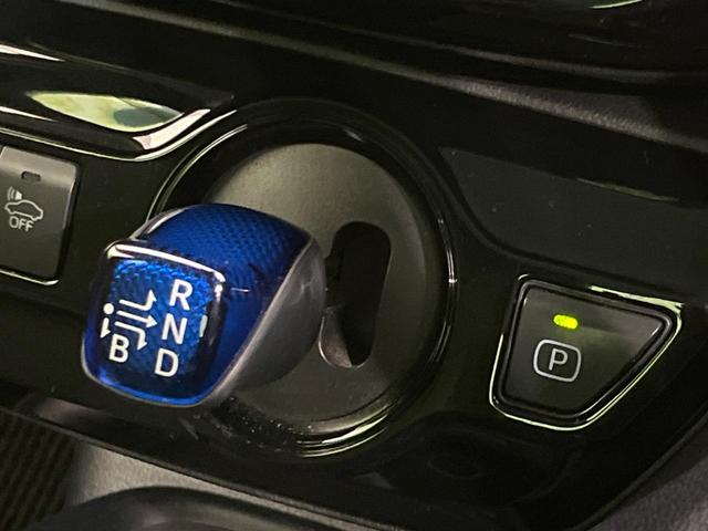 プリウス Sツーリングセレクション TRDフルエアロ 純正ナビ バックカメラ レーダークルーズコントロール 禁煙車 セーフティセンス シートヒーター ETC オートハイビーム 合否レザーシート スマートキー(24枚目)