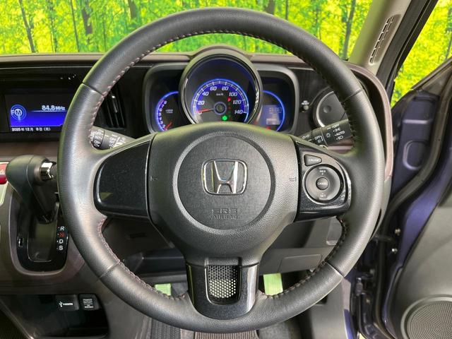 Ｎ－ＯＮＥ プレミアム　ツアラー・Ｌパッケージ　ディスプレイオーディオ　バックカメラ　禁煙車　スマートキー　ＨＩＤヘッドランプ　クルーズコントロール　純正１５インチアルミ　オートライト　オートエアコン　アイドリングストップ　電動格納ミラー（11枚目）