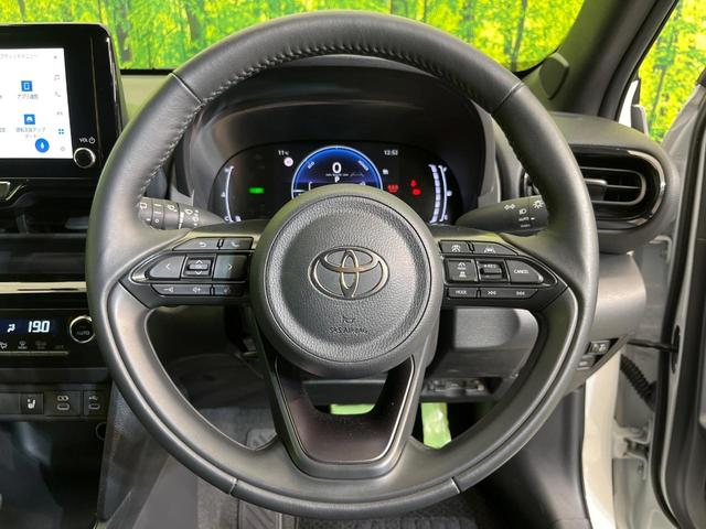 ヤリスクロス ハイブリッドZ 純正8型ナビ 全周囲カメラ セーフティセンス レーダークルーズ 禁煙車 ステアリングヒーター 前席シートヒーター ハーフレザーシート パワーシート LEDヘッドライト ETC2.0 ドラレコ(11枚目)