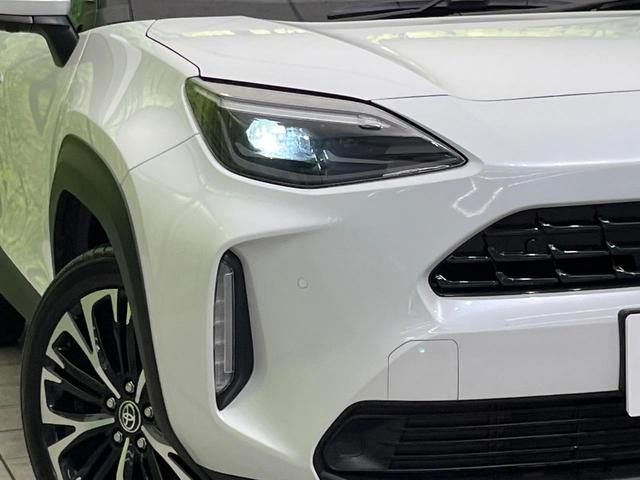 ヤリスクロス ハイブリッドZ 純正8型ナビ 全周囲カメラ セーフティセンス レーダークルーズ 禁煙車 ステアリングヒーター 前席シートヒーター ハーフレザーシート パワーシート LEDヘッドライト ETC2.0 ドラレコ(12枚目)