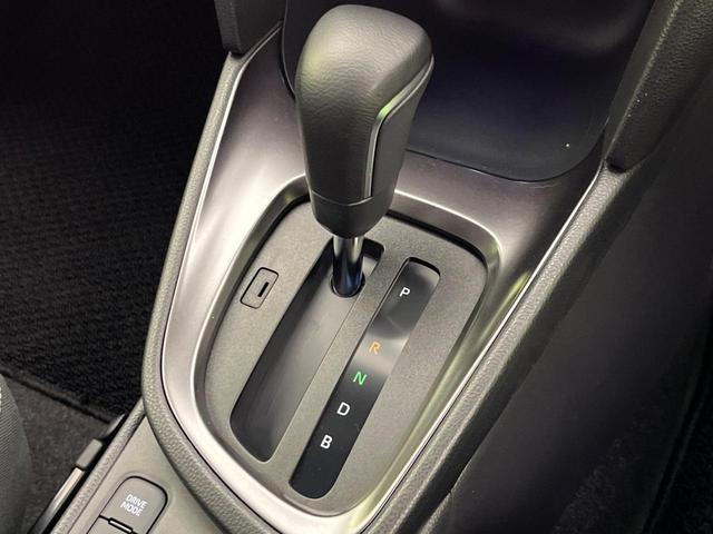 ヤリスクロス ハイブリッドZ 純正8型ナビ 全周囲カメラ セーフティセンス レーダークルーズ 禁煙車 ステアリングヒーター 前席シートヒーター ハーフレザーシート パワーシート LEDヘッドライト ETC2.0 ドラレコ(24枚目)