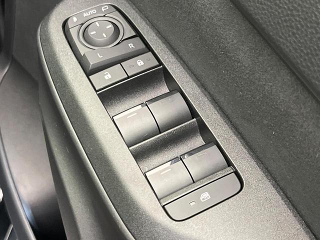 ヤリスクロス Z 純正8型ナビ 全周囲カメラ セーフティセンス レーダークルーズ ステアリングヒーター 前席シートヒーター ハーフレザーシート パワーシート LEDヘッドライト ETC ドラレコ Bluetooth(46枚目)