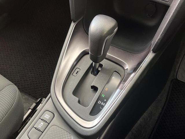 ヤリスクロス G 純正8型ナビ バックカメラ セーフティセンス レーダークルーズ 禁煙車 ETC ドラレコ Bluetooth再生 フルセグ LEDヘッドライト オートエアコン オートライト スマートキー(24枚目)