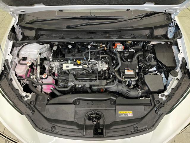 プリウス Z サンルーフ 純正12型ナビ 全周囲カメラ セーフティセンス レーダークルーズ 禁煙車 トヨタチームメイト 電動リアゲート シートベンチレーション ステアリングヒーター ブラインドスポットモニター(18枚目)