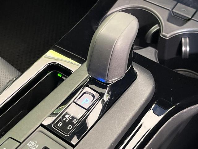 プリウス Z サンルーフ 純正12型ナビ 全周囲カメラ セーフティセンス レーダークルーズ 禁煙車 トヨタチームメイト 電動リアゲート シートベンチレーション ステアリングヒーター ブラインドスポットモニター(24枚目)