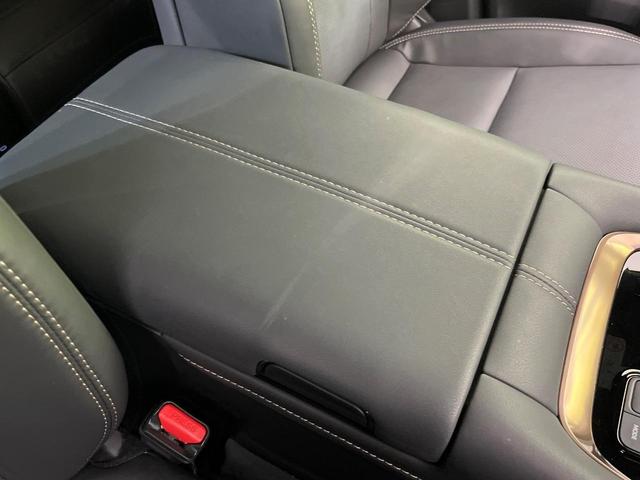 アルファードハイブリッド Ｚ　ガラスルーフ　後席モニター　純正１４型ナビ　全周囲カメラ　トヨタチームメイト　両側電動ドア　前中席シートベンチレーション　ステアリングヒーター　置くだけ充電　ブラインドスポットモニター　ＥＴＣ２．０（44枚目）