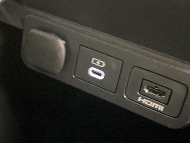 アルファードハイブリッド Ｚ　ガラスルーフ　後席モニター　純正１４型ナビ　全周囲カメラ　トヨタチームメイト　両側電動ドア　前中席シートベンチレーション　ステアリングヒーター　置くだけ充電　ブラインドスポットモニター　ＥＴＣ２．０（62枚目）