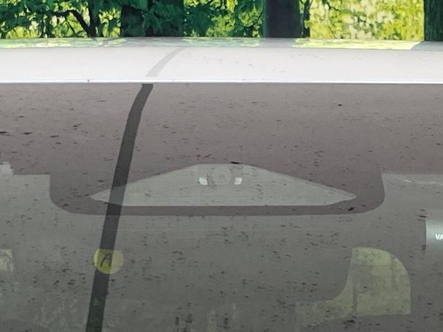 アルファードハイブリッド Ｚ　ガラスルーフ　後席モニター　純正１４型ナビ　全周囲カメラ　トヨタチームメイト　両側電動ドア　前中席シートベンチレーション　ステアリングヒーター　置くだけ充電　ブラインドスポットモニター　ＥＴＣ２．０（68枚目）