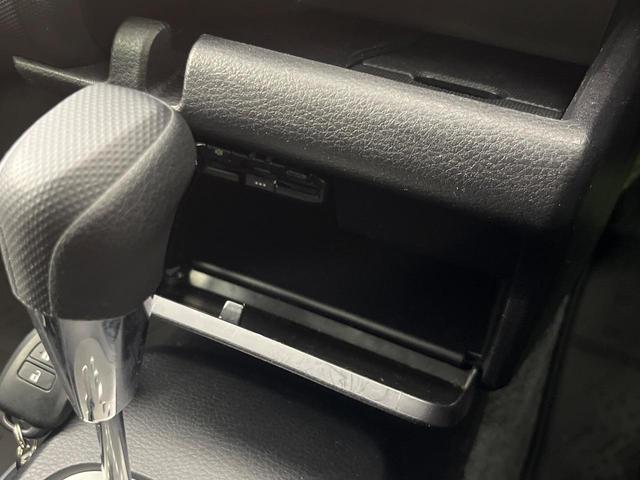 サクシード ハイブリッドTX 純正ナビ バックカメラ セーフティセンス 禁煙車 ドラレコ ETC Bluetooth接続 オートハイビーム キーレス 電動格納ミラー プライバシーガラス パワーウィンドウ(49枚目)