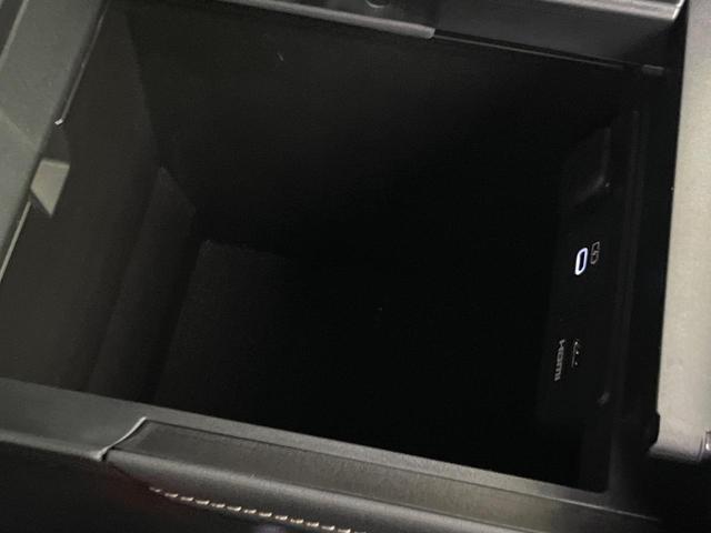 アルファード Z 左右独立ムーンルーフ 後席モニター 純正14型ナビ 全周囲カメラ セーフティセンス ブラインドスポットモニター デジタルインナーミラー シートベンチレーション 置くだけ充電 エグゼクティブパワーシート(67枚目)