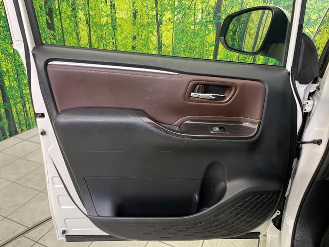 エスクァイア ハイブリッドＧｉ　プレミアムパッケージ　後席モニター　純正９型ナビ　バックカメラ　セーフティセンス　禁煙車　両側電動スライドドア　ハーフレザーシート　ステアリングヒーター　前席シートヒーター　ＬＥＤヘッド＆フォグ　ＥＴＣ　ドラレコ（35枚目）