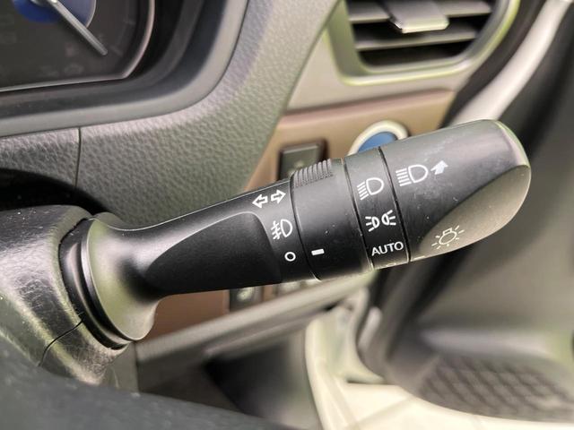 エスクァイア ハイブリッドＧｉ　プレミアムパッケージ　後席モニター　純正９型ナビ　バックカメラ　セーフティセンス　禁煙車　両側電動スライドドア　ハーフレザーシート　ステアリングヒーター　前席シートヒーター　ＬＥＤヘッド＆フォグ　ＥＴＣ　ドラレコ（42枚目）