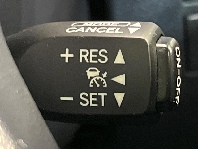 アルファード ２．５Ｓ　Ａパッケージ　タイプブラック　サンルーフ　後席モニター　純正１０型ナビ　バックカメラ　レーダークルーズコントロール　禁煙車　両側電動ドア　電動リアゲート　セーフティセンス　ＥＴＣ　Ｂｌｕｅｔｏｏｔｈ接続　クリアランスソナー（7枚目）