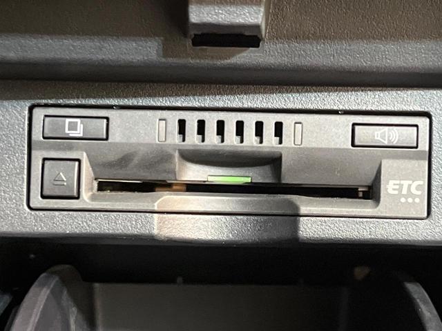 アルファード ２．５Ｓ　Ａパッケージ　タイプブラック　サンルーフ　後席モニター　純正１０型ナビ　バックカメラ　レーダークルーズコントロール　禁煙車　両側電動ドア　電動リアゲート　セーフティセンス　ＥＴＣ　Ｂｌｕｅｔｏｏｔｈ接続　クリアランスソナー（30枚目）