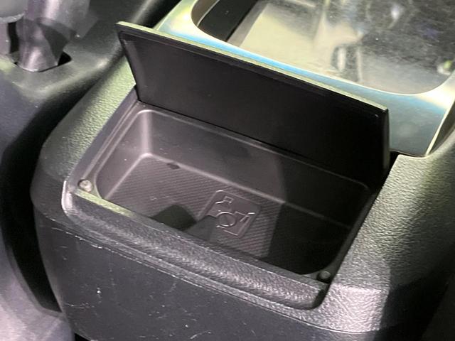 アルファード ２．５Ｓ　Ａパッケージ　タイプブラック　サンルーフ　後席モニター　純正１０型ナビ　バックカメラ　レーダークルーズコントロール　禁煙車　両側電動ドア　電動リアゲート　セーフティセンス　ＥＴＣ　Ｂｌｕｅｔｏｏｔｈ接続　クリアランスソナー（47枚目）