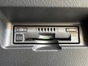 ヴィッツ ハイブリッドF セーフティーエディションII 純正ナビ バックカメラ セーフティセンス 禁煙車 コーナーセンサー LEDヘッド ETC オートハイビーム オートライト オートエアコン スマートキー Bluetooth再生 フルセグ(6枚目)