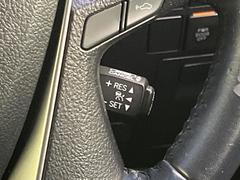 【両側パワースライドドア】スマートキーや運転席のスイッチで後席両側スライドドアの開閉が可能♪電動だから力を入れてドアを開ける必要が無く、小さなお子様でも簡単に開け閉めでき快適です♪ 6