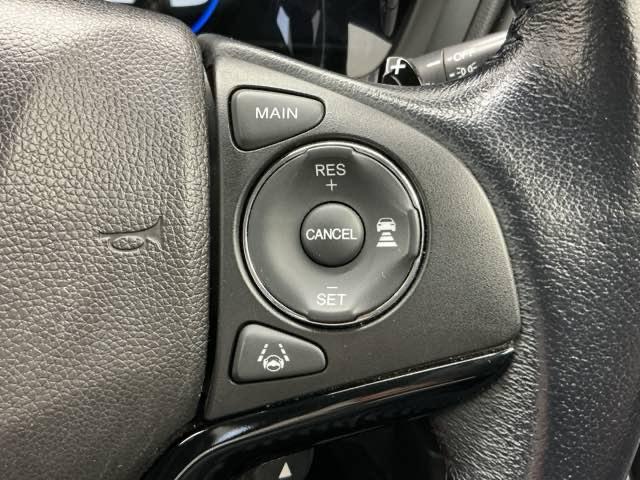 ヴェゼル ハイブリッドＸ・ホンダセンシング　ホンダ認定中古車　レンタカーアップ　Ａクルーズ　Ｂモニ　スマキー　オートエアコン　ＶＳＡ　ＬＥＤヘッドライト　ＥＴＣ車載器　カーテンエアバッグ　ＡＢＳ　パワーウィンドウ　Ｗエアバッグ　キーレス　ＳＲＳ（6枚目）