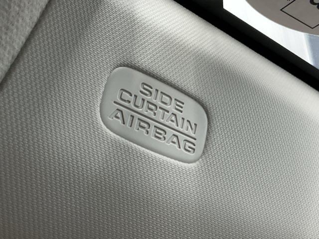 ヴェゼル ｅ：ＨＥＶＸ　ホンダ認定中古車　純正ドラレコ前後　前後障害物センサー　ＡＡＣ　１オーナ　イモビライザー　スマ－トキ－　誤発進抑制　ＰＷ　リアカメラ　クルコン　ＥＳＣ　ＥＴＣ装備　キーフリー　ＬＥＤヘッドランプ　ＰＳ（12枚目）