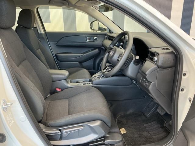 ヴェゼル ｅ：ＨＥＶＸ　ホンダ認定中古車　純正ドラレコ前後　前後障害物センサー　ＡＡＣ　１オーナ　イモビライザー　スマ－トキ－　誤発進抑制　ＰＷ　リアカメラ　クルコン　ＥＳＣ　ＥＴＣ装備　キーフリー　ＬＥＤヘッドランプ　ＰＳ（15枚目）